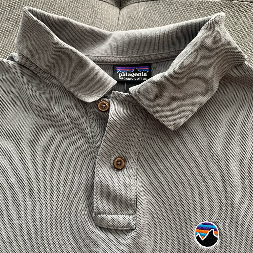 Patagonia polo shirt gray sz medium